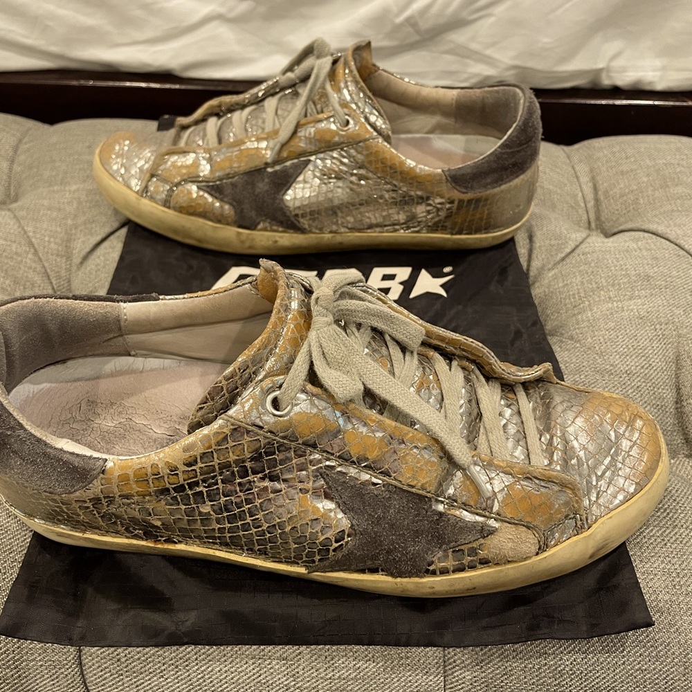 Golden Goose Womens Sneakers